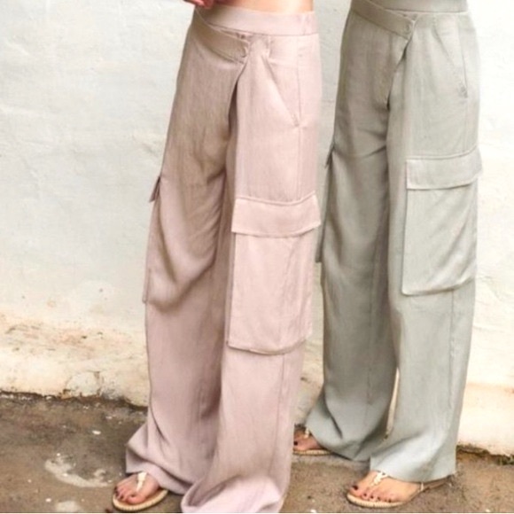 ZARA Asymmetrical Elastic Waist Wide Leg Cargo Utility Pants - Picture 2 of 6